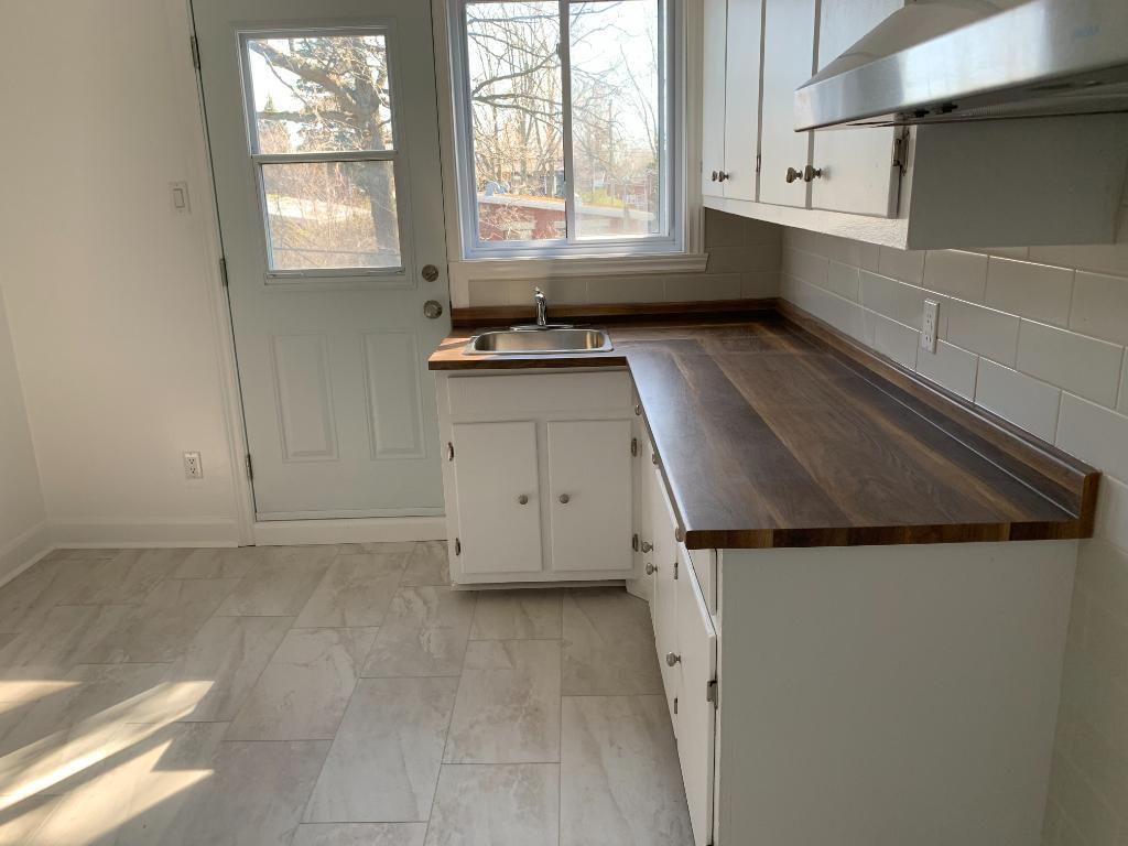 Appartement 3 1/2 à louer Ahuntsic-Cartierville