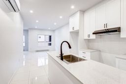 2 Cac Moderne Lumineux Petite Italie