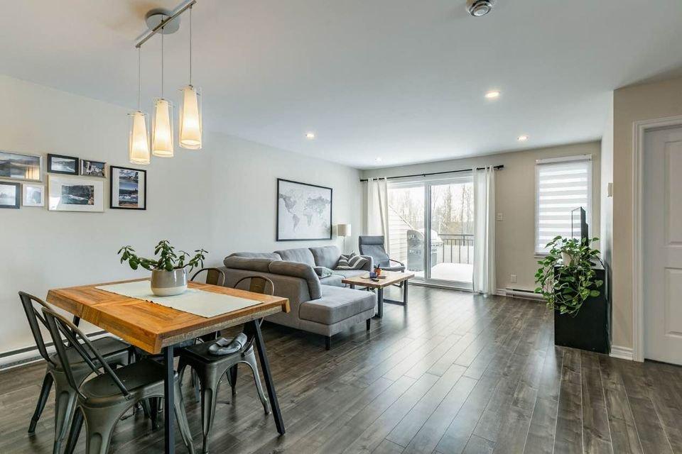 CONDOS LOCATIFS | 2 Chambres Bureau |