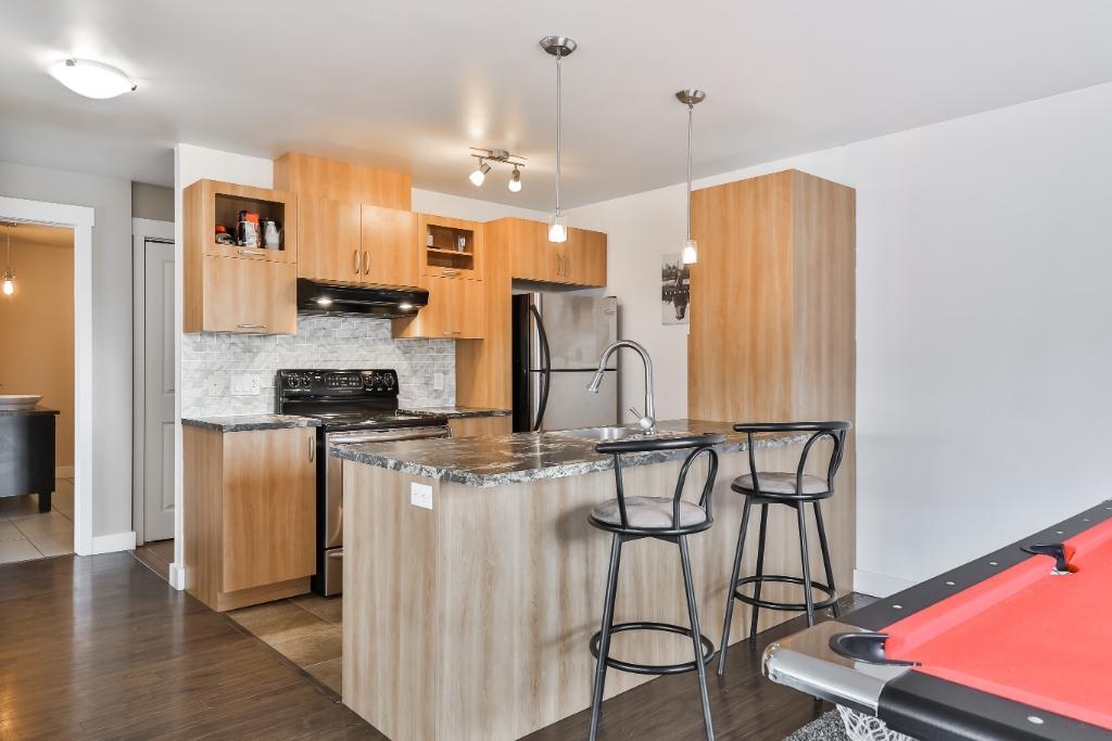 Condominium / Penthouse 4 1/2 à louer à côté du Costco de St-Jérôme.