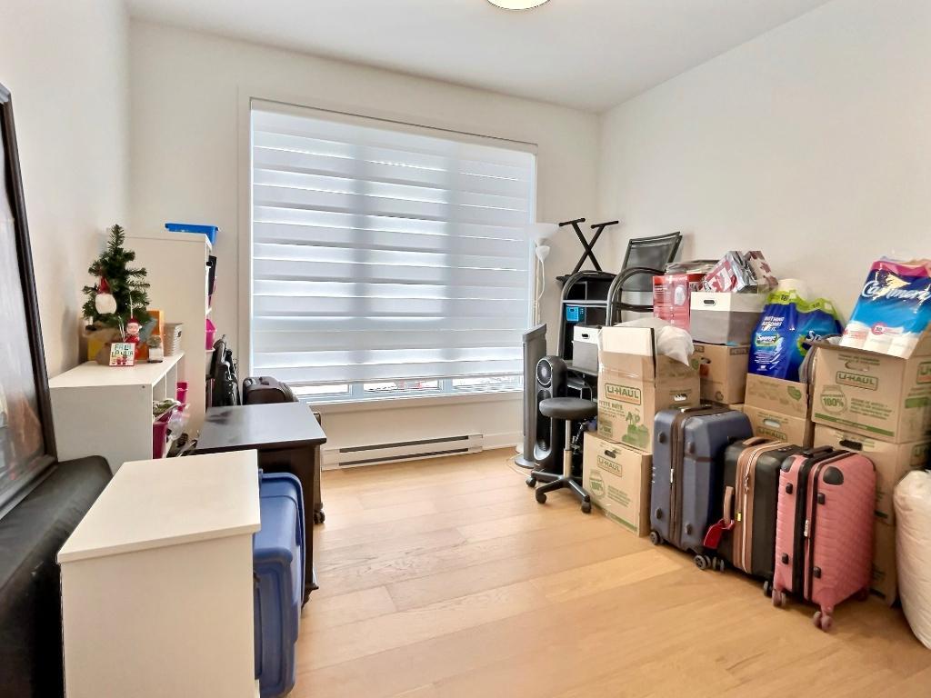 Condo avec garage et électroménagers, 2 chambres, 2 salles de bain – Cité Centrale, Saint-Léonard
