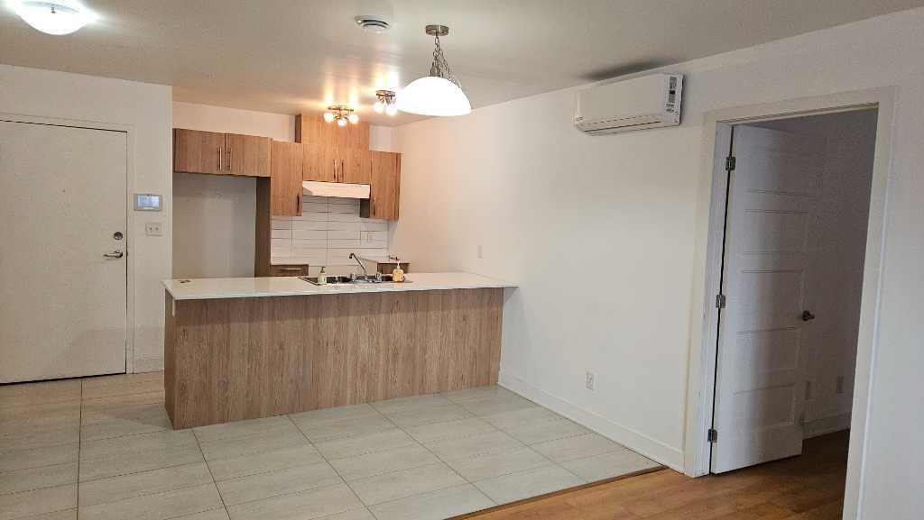 55 Ans + 1 mois gratuit Immeuble avec ascenseur construit en 2019