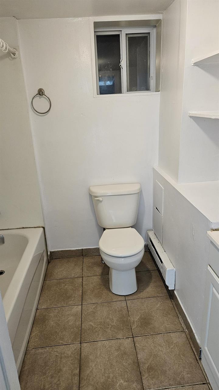 (Hull) Beau Studio