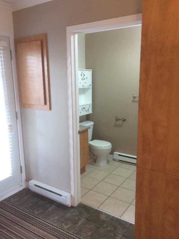 1ER JUILLET (fin juin) - CENTRE-VILLE JOLIETTE - TRES LUXUEUX 4 1-2 SUR 2 ÉTAGES - 2 SALLES D`EAU