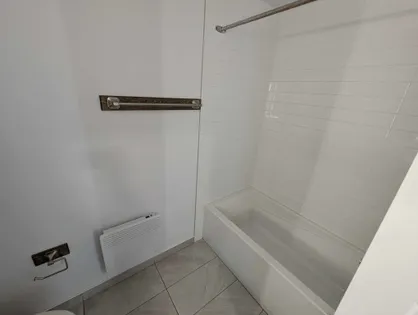 5 rooms apartment of 170 m² in Sherbrooke