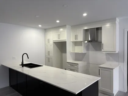 4 rooms apartment of 161 m² in Sherbrooke