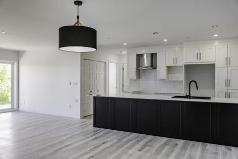 4 rooms apartment of 161 m² in Sherbrooke