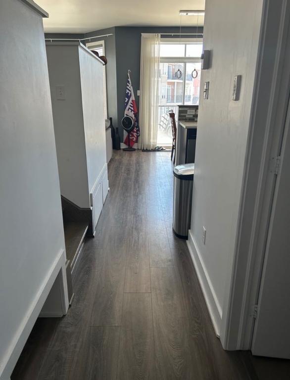 TRÈS BEAU CONDO 3 1/2 À LOUER