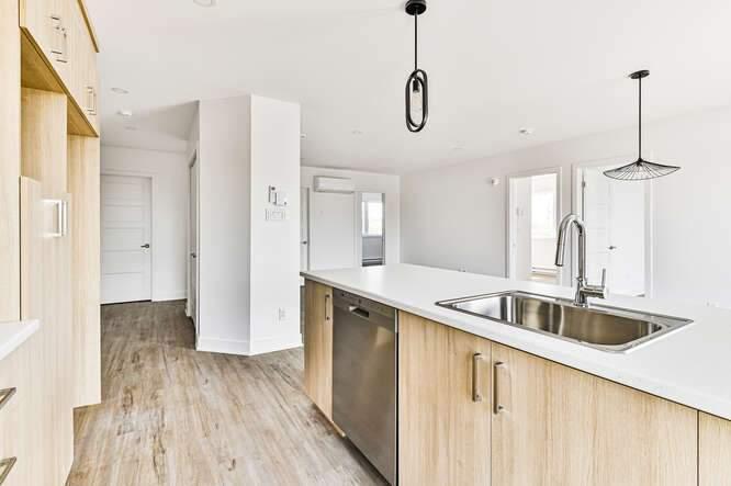 DÈS MAINTENANT - APPARTEMENT 5½ À LOUER À STE-JULIENNE