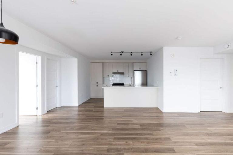 5½ APPARTEMENT À LOUER À LAVAL - JUILLET