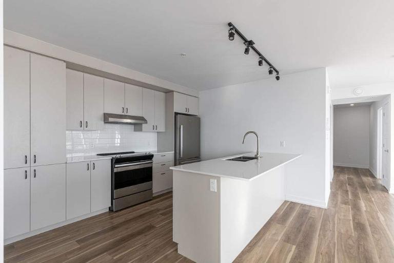 5½ APPARTEMENT À LOUER À LAVAL - JUILLET