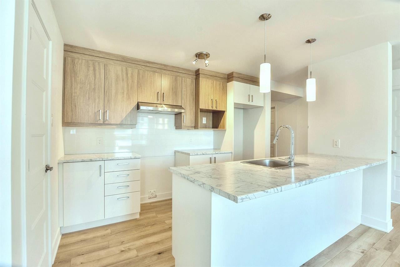 APPARTEMENT 5½ À LOUER - ST-JACQUES - DISPONIBLE EN JUILLET