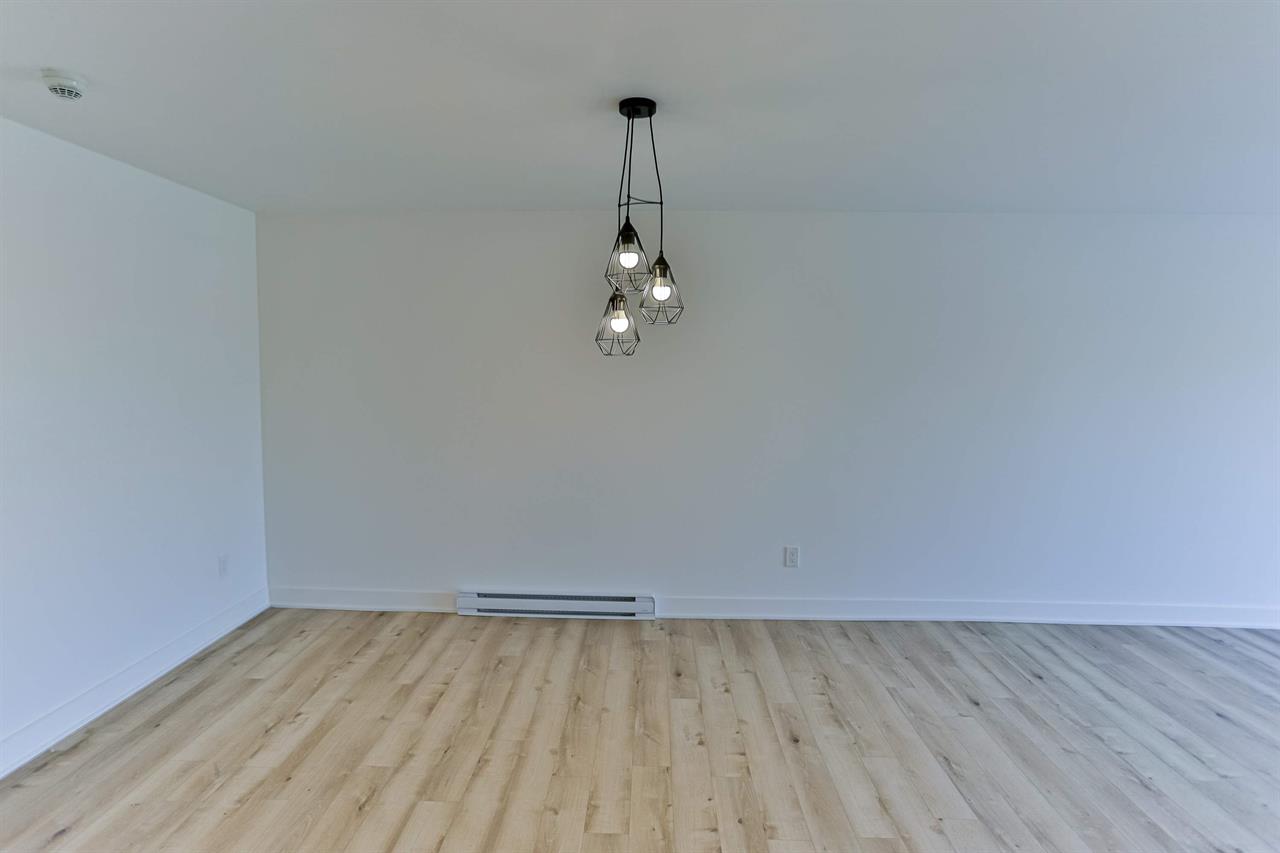 WOW! APPARTEMENT 5½ DISPONIBLE À SAINT-CHARLES