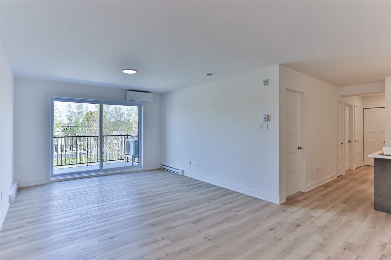 WOW! APPARTEMENT 5½ DISPONIBLE À SAINT-CHARLES