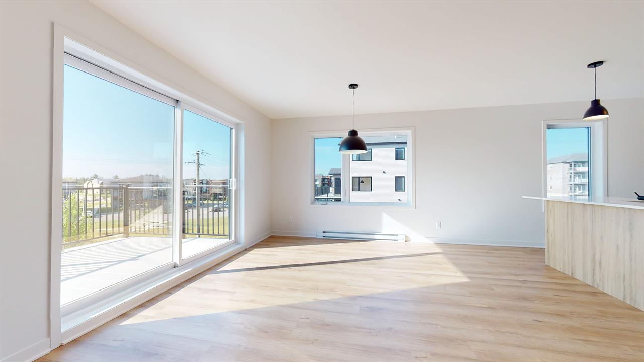 ST-JÉRÔME - APPARTEMENT 5½ SUR DEUX ÉTAGES À LOUER POUR JUILLET