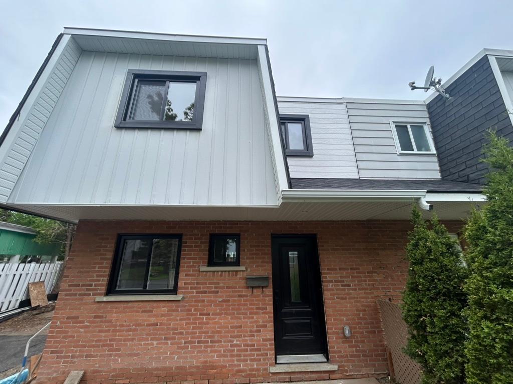 🏡 Superbe Semi-Détaché à Louer – Entièrement Rénové | 3 Chambres | St-Eustache 📍 290 rue Théorêt, St-Eustache 💰 2250 $ / mois