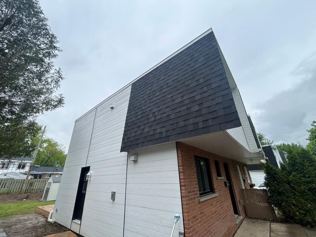 🏡 Superbe Semi-Détaché à Louer – Entièrement Rénové | 3 Chambres | St-Eustache 📍 290 rue Théorêt, St-Eustache 💰 2250 $ / mois