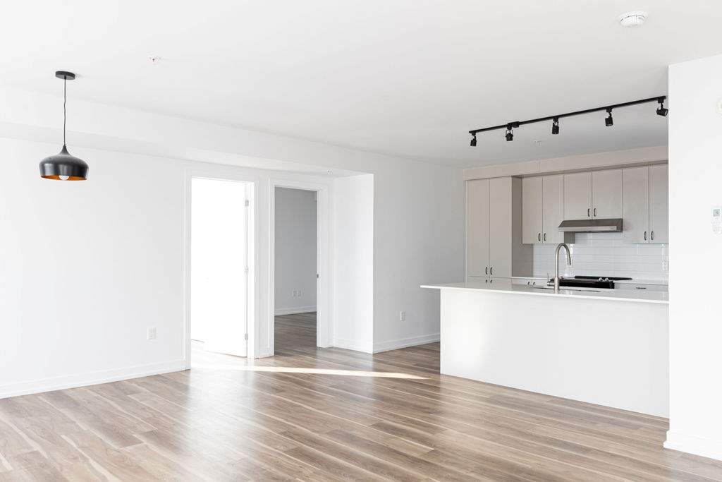 5½ APPARTEMENT À LOUER À LAVAL - JUILLET