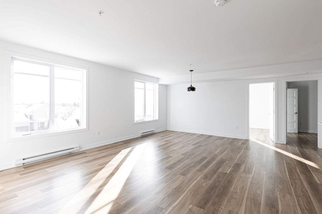 5½ APPARTEMENT À LOUER À LAVAL - JUILLET