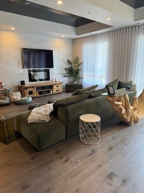 3 CH - 2 SDB - Laval - $3,650 /mo