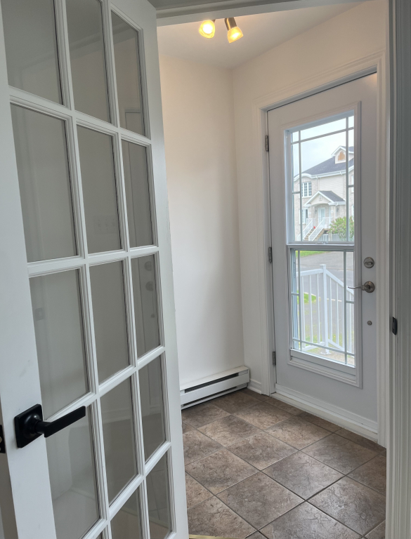 Lumineux Haut De Duplex A Louer