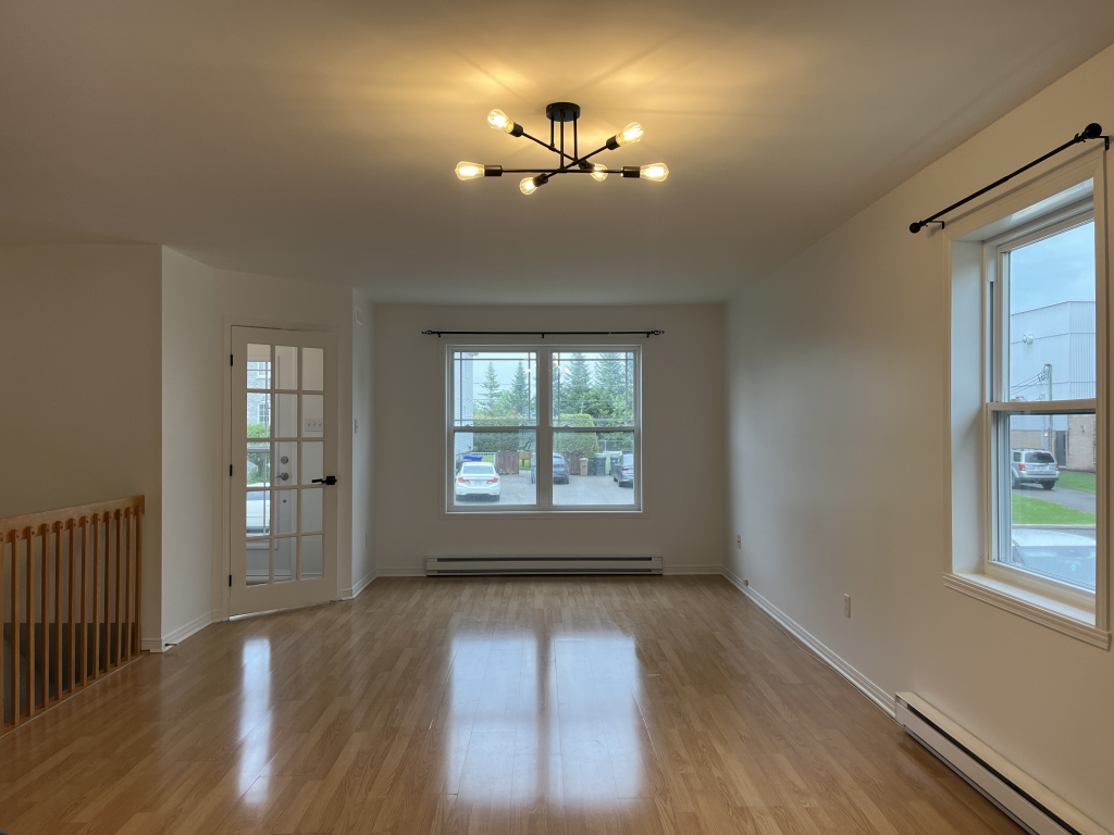 Lumineux Haut De Duplex A Louer