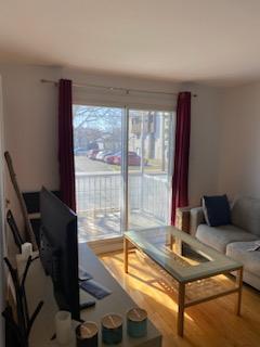 1ER JUILLET -Appartement 4 et demi sur la rue Sicotte à Saint-Hyacinthe