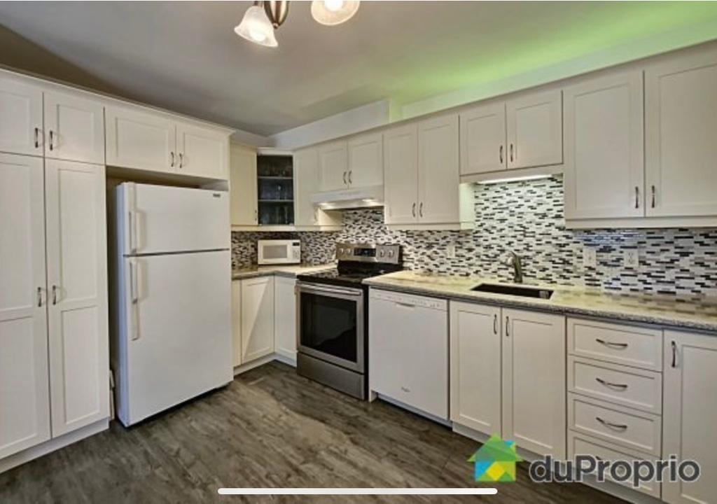 Condo 41/2 à Pointe-des-cascades