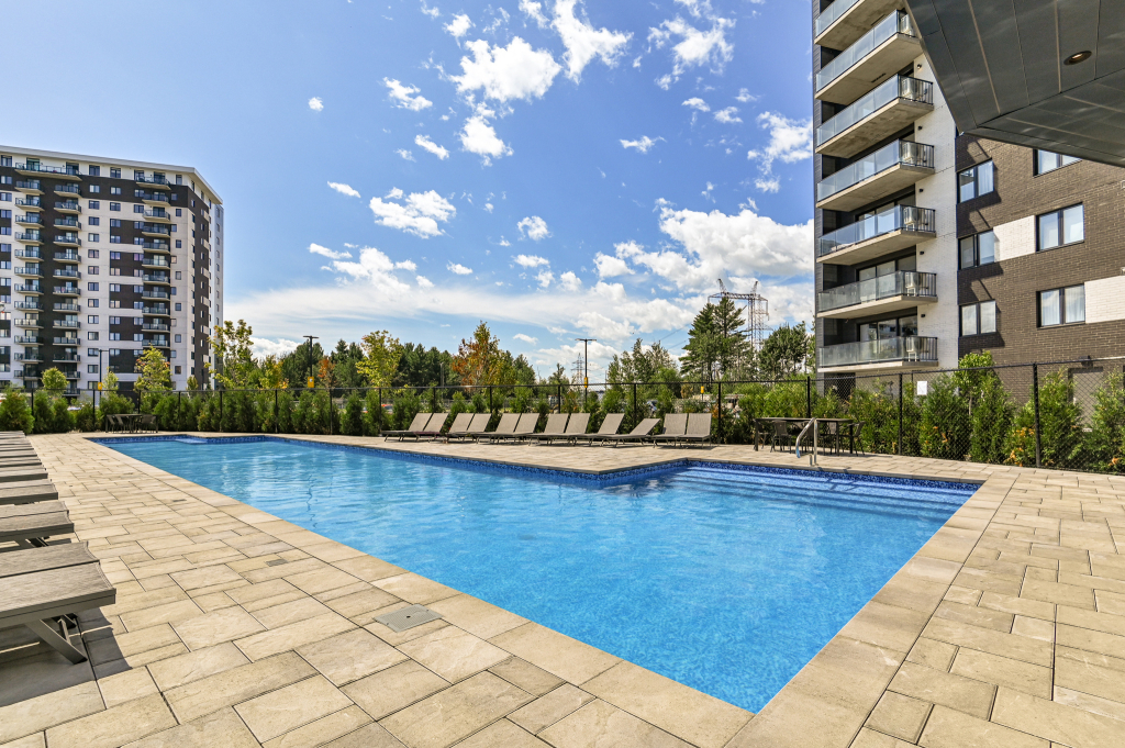 Superbe 2 Cac Et Balcon Avec Vue! Garage