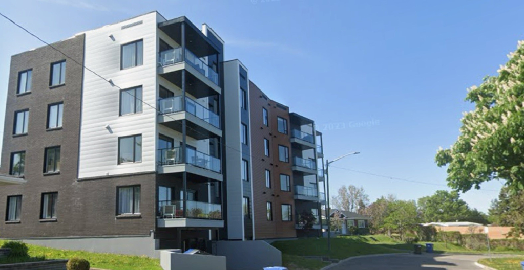 4 1/2 A Ste-foy, Stationnement Interieur