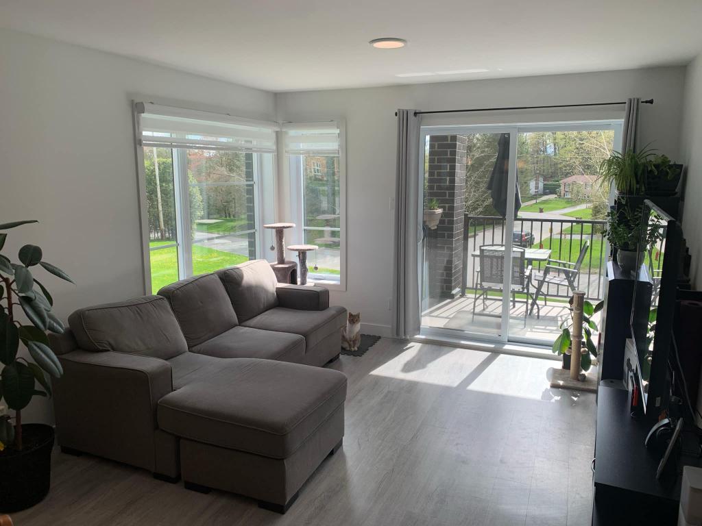 Appartement 4 ½ lumineux à 10 min du CHUS, internet inclus!