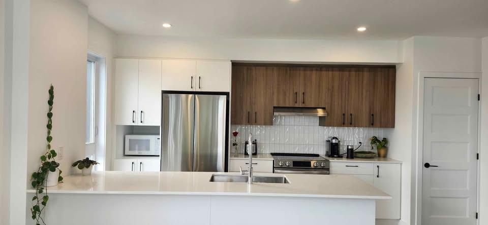 4 1/2 + bureau à louer 1er juillet, rue Mozart, Lévis, quartier Umano * Remise de 500$*