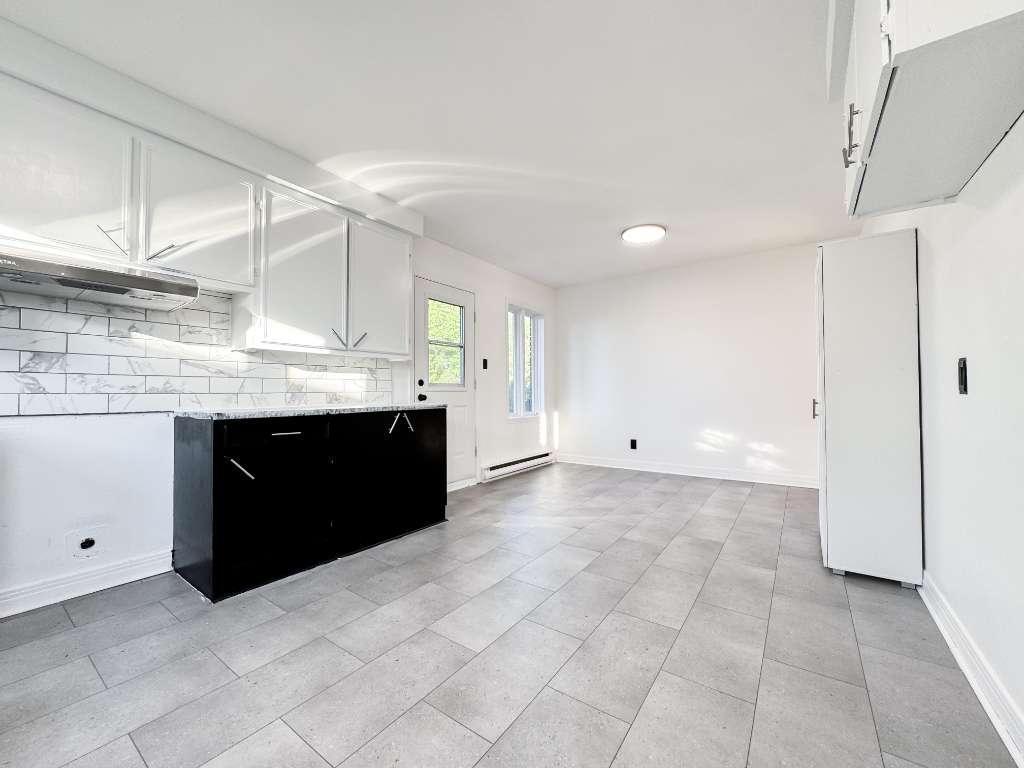 À LOUER – 5 1/2 rénové à Beauharnois – 1850 $ / mois – Disponible 1er juin
