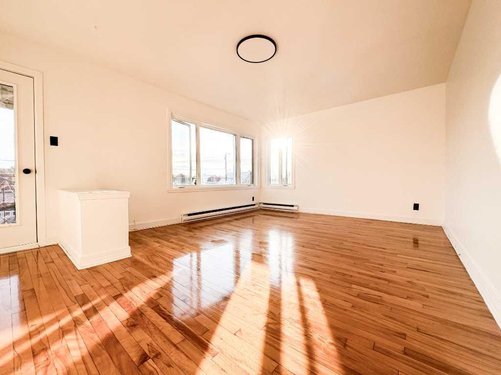 À LOUER – 5 1/2 rénové à Beauharnois – 1850 $ / mois – Disponible 1er juin
