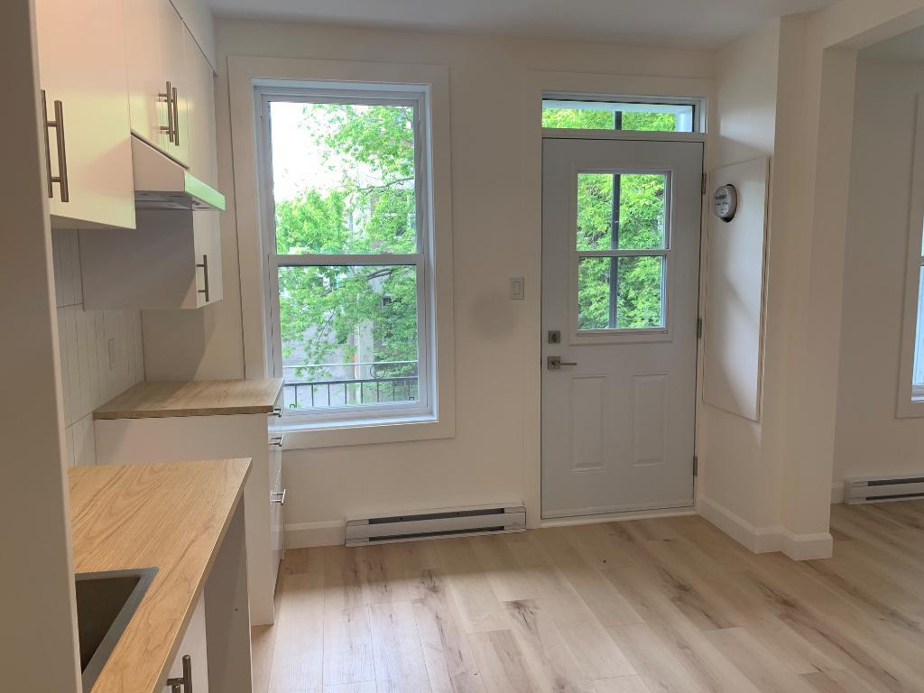 Logement metro frontenac a louer