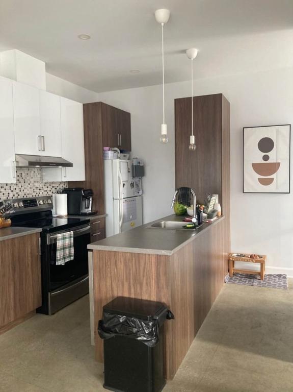 3 chambres à coucher, 1 salle de bain, Appartement