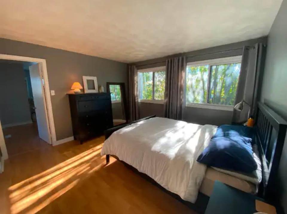 Appartement 4 1/2 à louer (chauffé/éclairé)