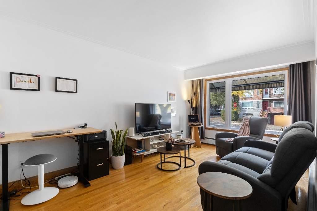 RDC avec sous-sol, garage et cour – Rosemont (Nouveau-Rosemont)
