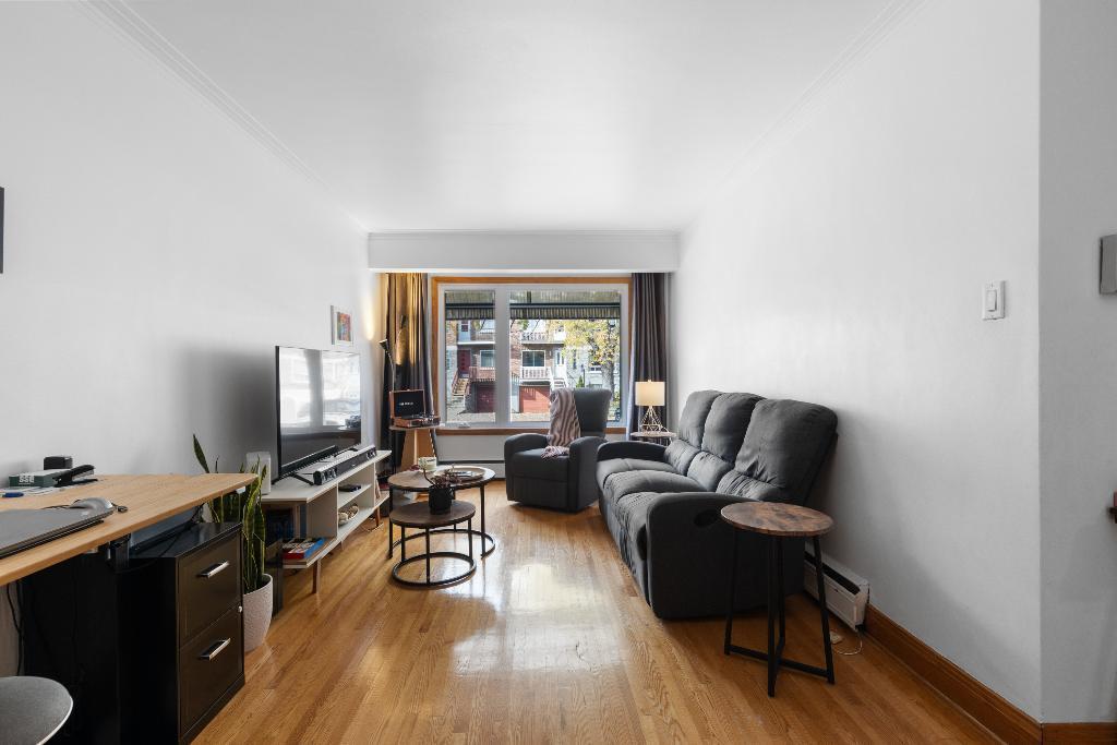 RDC avec sous-sol, garage et cour – Rosemont (Nouveau-Rosemont)