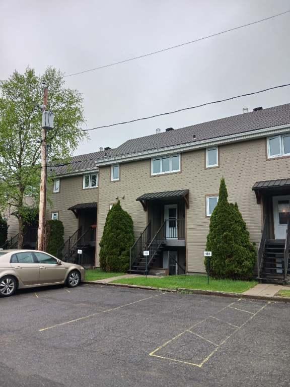 Condo à louer au pied du Mont-Sainte-Anne