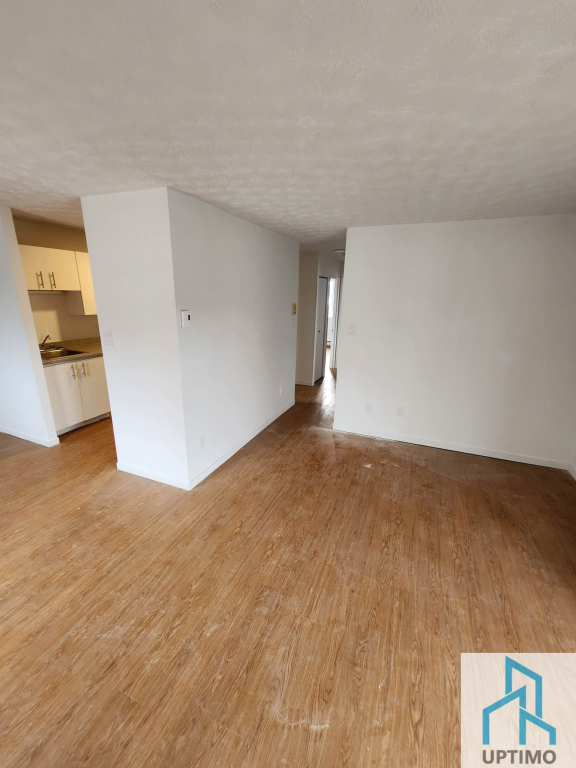 GRAND 4½ | SECTEUR EST | 1350$