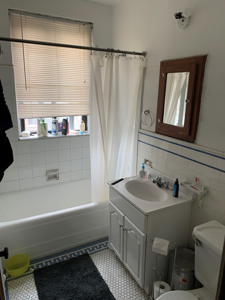 2 - 6695 Rue Sherbrooke Ouest, Montréal