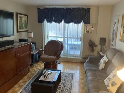 1 room room of 30 m² in Longueuil