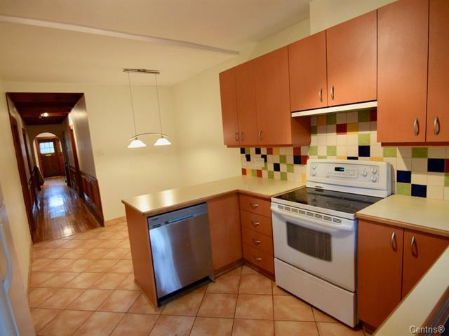 Beau RDC, Village Monkland, Metro -7 Min