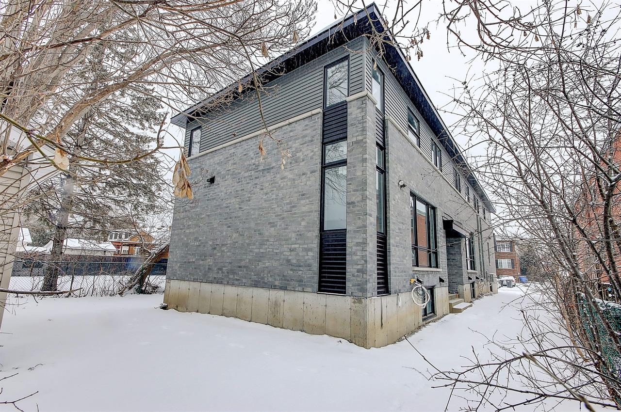 Grande Maison De Ville Sur 3 étages 3CAC 1384 P2 - Disponible