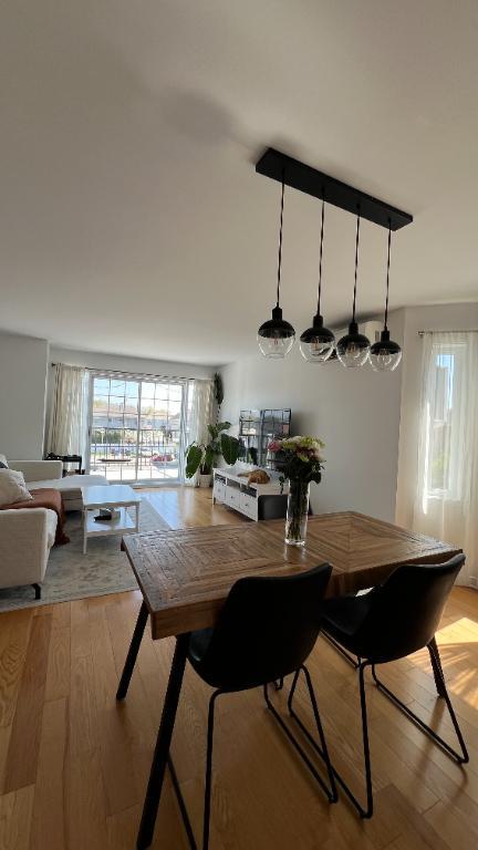 Condo 4 1/2 à louer à Ste Marthe Sur Le Lac - Disponible immédiatement