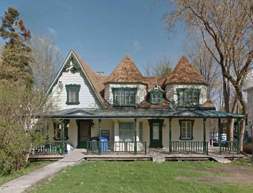 Maison à louer Rigaud 78 rue St. Pierre le 1 juillet ou août ou sept / House for Rent in Rigaud at 78 St. Pierre Street for 1 July or 1 Aug or 1 Sept
