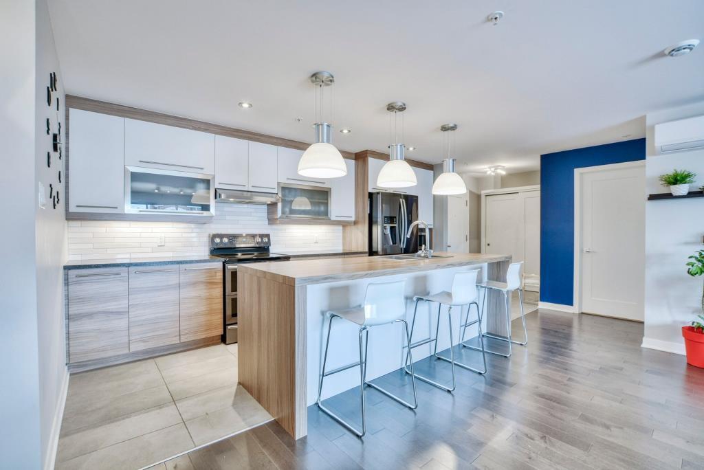 Condo moderne 4 1/2 avec grande aire ouverte