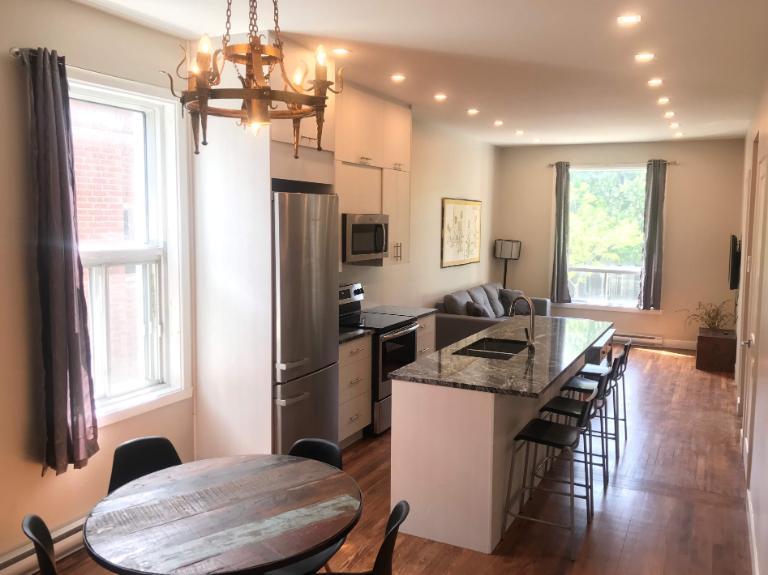 3 CH - 2 SDB - Montréal - $3,100 /mo