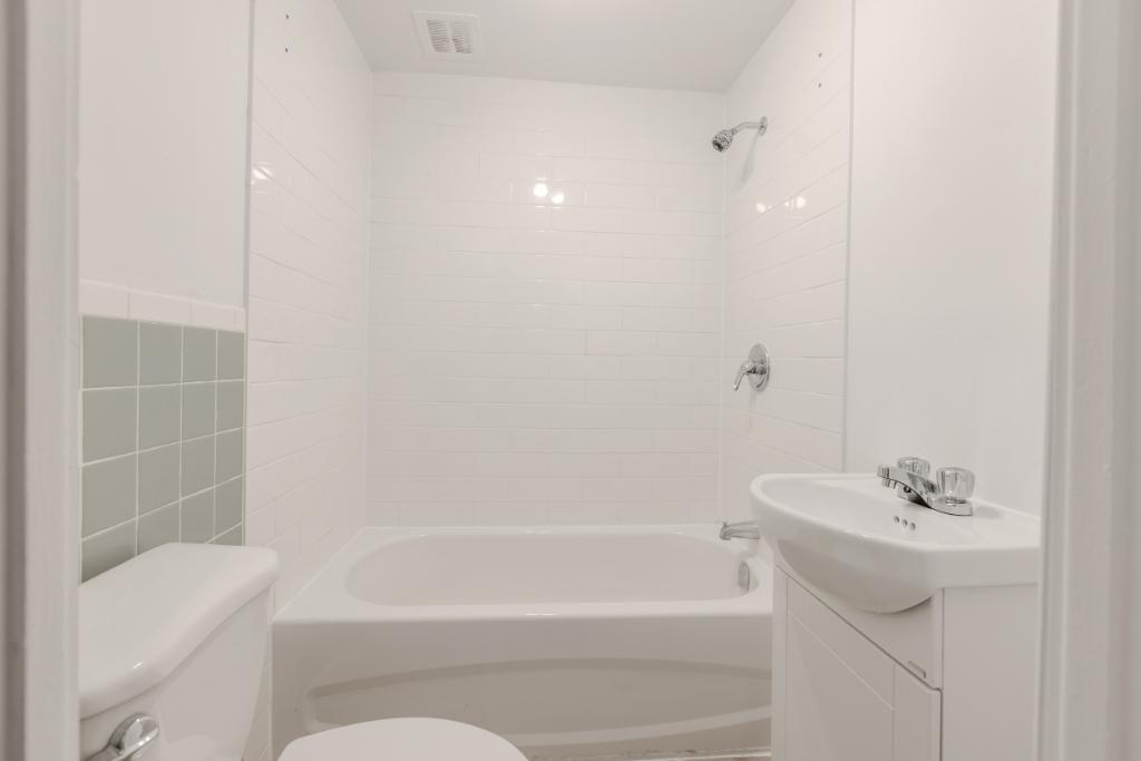 3 1/2 à Lévis - Chauffage, éclairage + stationnement inclus